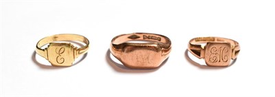 Lot 67 - Three 9 carat gold signet rings, various sizes