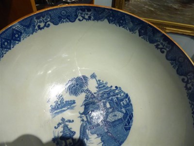 Lot 126 - A quantity of decorative Oriental ceramics including famille rose; famille verte; etc