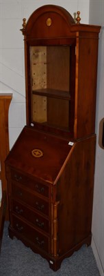 Lot 1356 - A reproduction bureau bookcase