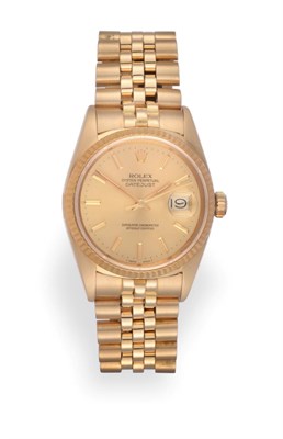 Lot 1174 - An 18 Carat Gold Automatic Calendar Centre Seconds Wristwatch, signed Rolex, Oyster Perpetual,...