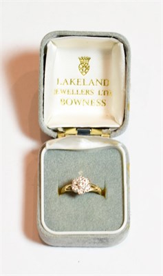 Lot 67 - A 9 carat gold diamond cluster ring, finger size I1/2