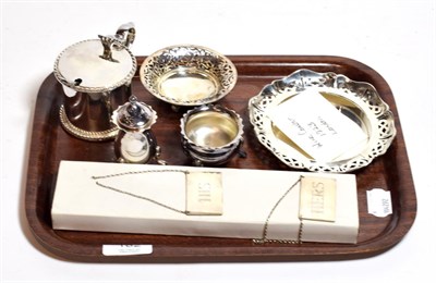Lot 182 - A collection of silver and silver plate, including: an Elkington silver plate mustard pot; a silver