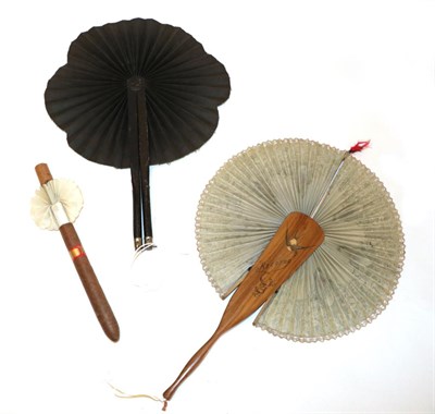 Lot 4027 - A Novelty Cigar Cockade Fan, from the outside appearing as a genuine cigar, with red and gold label