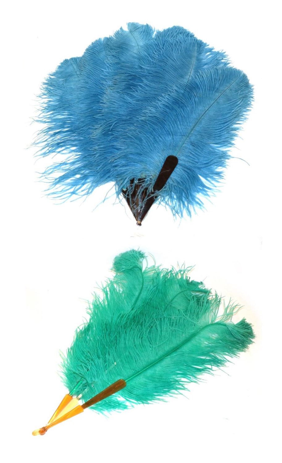 Lot 4080 - A Folding Ostrich Feather Fan, early 20th century, mounted on faux tortoiseshell sticks, the...