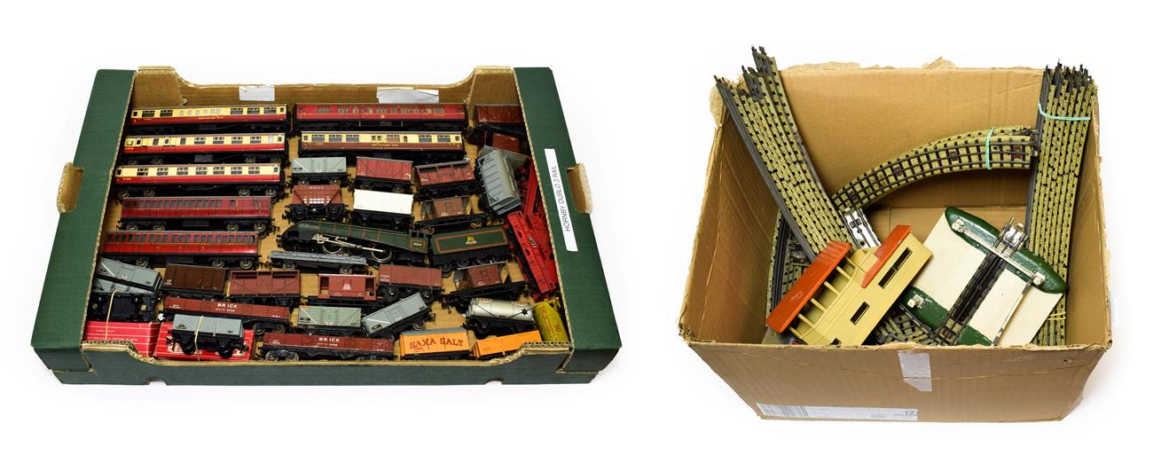 Lot 5115 - Hornby Dublo 3 Rail Locomotive And Rolling Stock including Silver King locomotive, two suburban and