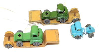 Lot 5304 - Matchbox 1-75 2x27b Bedford Low Loaders (i) dark green cab (F-G) (ii) light green cab (G) both GPW