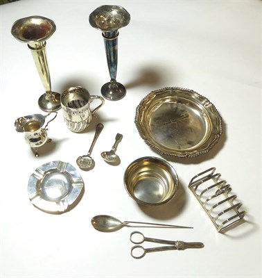 Lot 5 - A Collection of Assorted Silver, including: a Victorian christening-mug, London, 1890, engraved...