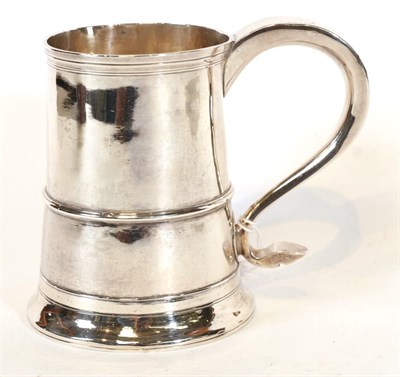 Lot 26 - A George III Provincial Silver Mug, by John Langlands and John Robertson, Newcastle, 1791,...