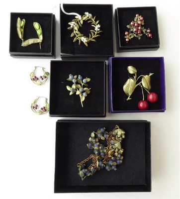 Lot 125 - A Small Collection of Michael Michaud 'Silver Seasons' Jewellery Including, a necklace; five...