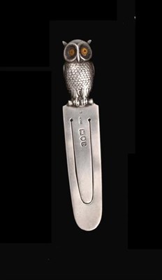 Lot 2386 - A Victorian Silver Bookmark, by Sampson Mordan and Co., London, 1897, with tapering blade, the...