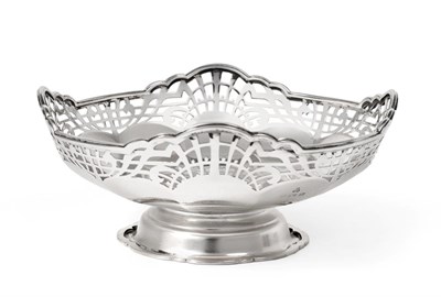 Lot 2446 - A George VI Silver Bowl, by Davis, Duff and Son, Birmingham, 1938, shaped circular and on spreading