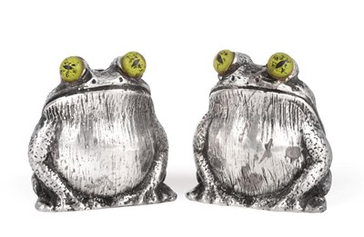 Lot 2469 - A Pair of Elizabeth II Silver Salt and Pepper-Shakers, by Whitehill Silver and Plate Co.,...