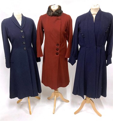 Lot 2049 - Assorted Circa 1940/50s Ladies Costume, comprising a brown crepe day dress with three quarter...