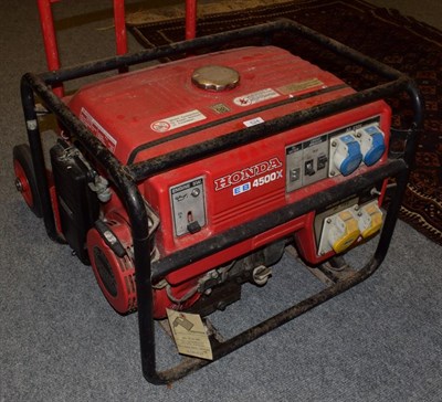 Lot 524 - A Honda ED4500X petrol generator