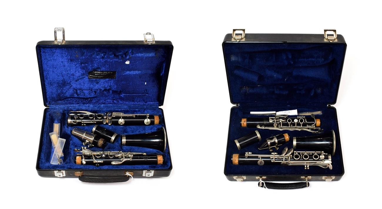 Lot 2027 - Clarinet Buffet B12 serial no.361218, cased with mouthpiece; together with Bundy Clarinet...