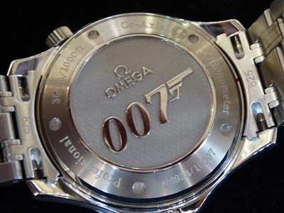 Lot 205 - A Stainless Steel Co-Axial James Bond 007 Limited Edition Automatic Calendar Centre Seconds...