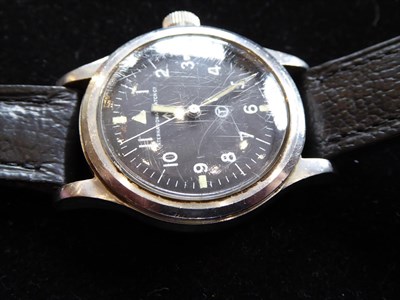Lot 213 - A Stainless Steel British Military Royal Air Force Issue Pilots Centre Seconds Wristwatch,...