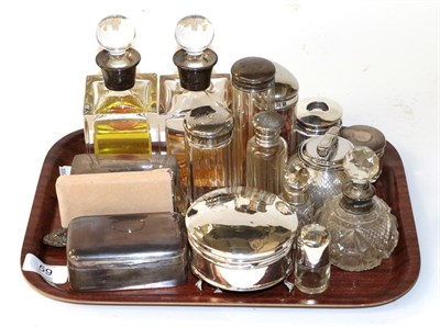 Lot 59 - A quantity of silver mounted dressing table items