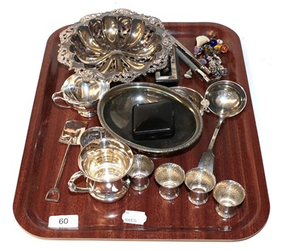 Lot 60 - A tray of assorted silver and silver plate together with a service of community plate flatware