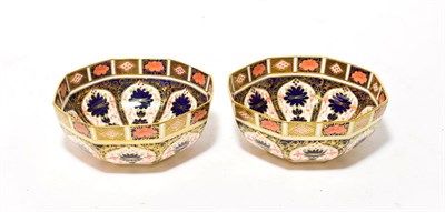 Lot 134 - A pair of early 20th century Royal Crown Derby Imari decorated bowls