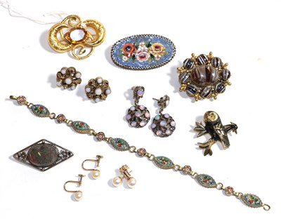 Lot 268 - A small quantity of costume jewellery including a micro mosaic bracelet and brooch; two pairs...