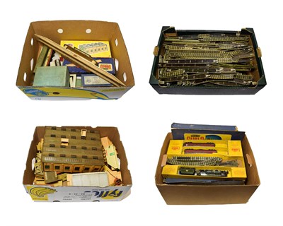 Lot 3191 - Hornby Dublo Various Items to include the remains of three set boxes with contents including...