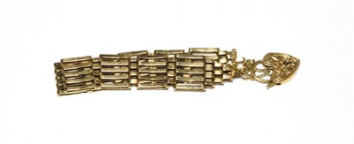Lot 541 - A gate link bracelet with a 9 carat gold heart shaped padlock, length 19.5cm