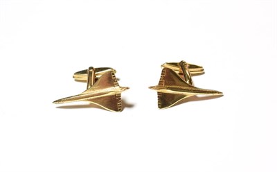 Lot 606 - A pair of Concord 9ct gold cufflinks