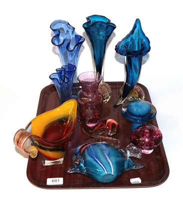 Lot 681 - A group of Art Glass including Murano etc