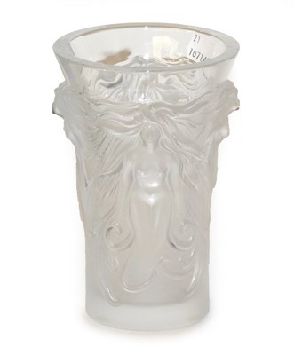 Lot 846 - A 'Lalique France' figural glass vase