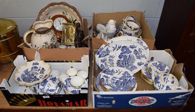 Lot 895 - A Spode willow pattern part dinner and tea service, together with a quantity of various other...