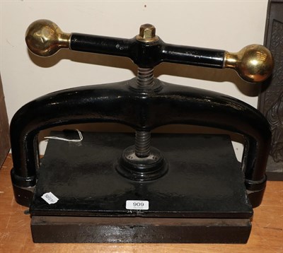 Lot 909 - Late 19th/early 20th century printing shop contents: A Victorian book press