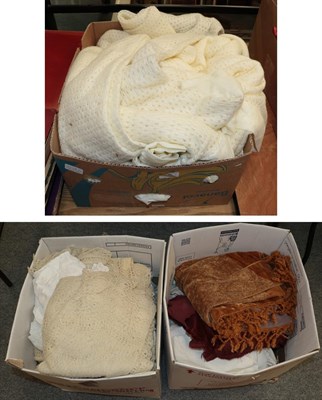 Lot 2178 - Assorted white linen and blankets etc (three boxes)