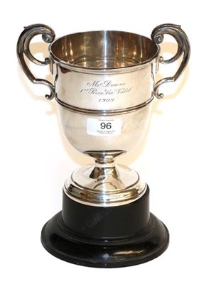 Lot 96 - An Edward VII Scottish silver cup, by Hamilton and Inches, Edinburgh, 1908, tapering and on...