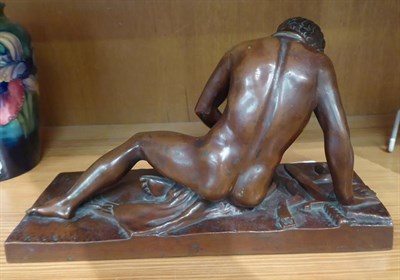 Lot 104 - A patinated bronze Victorian figure of a dying gladiator, on integral plinth