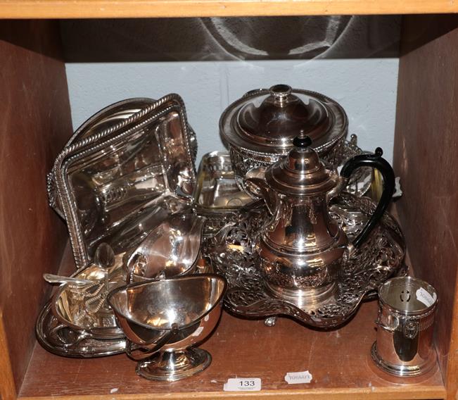 Lot 133 - Various silver plated and EPNS wares including entree dishes and other items (qty)