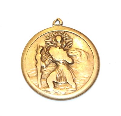 Lot 225 - A 9 carat gold pendant, measures 2.6cm by 2.3cm