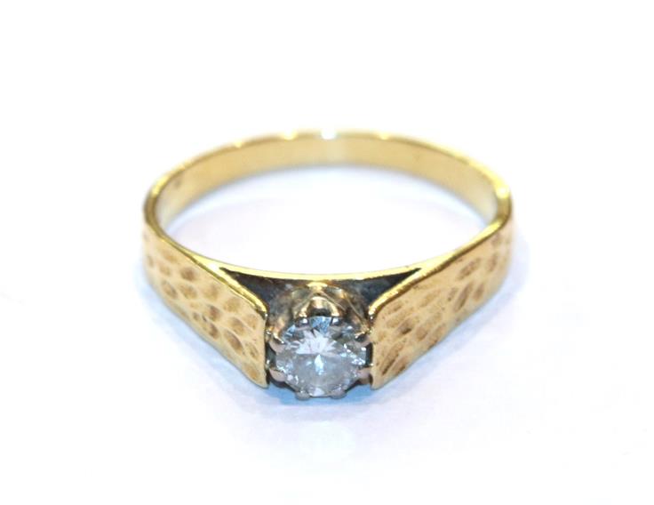 Lot 255 - An 18 carat gold diamond solitaire ring, finger size Q