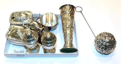 Lot 257 - A quantity of assorted silver, comprising: two differing mustard-pots, one with blue glass liner; a