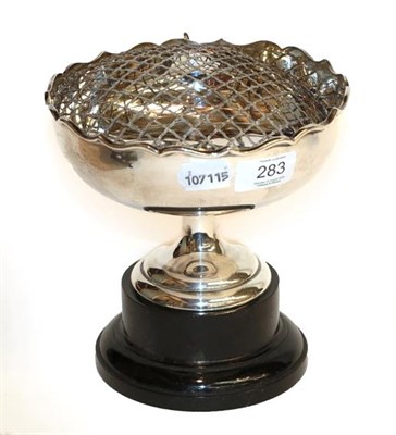 Lot 283 - A George V silver rose bowl, by Francis Howard Ltd., Sheffield, 1911, tapering and on spreading...