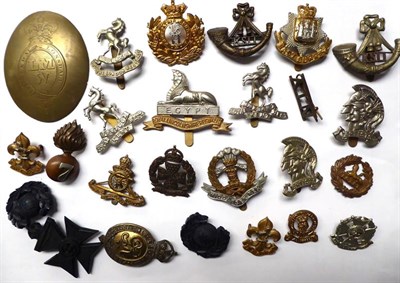 Lot 30 - A Collection of Approximately Eighty British Badges, including cap and collar badges, glengarry...