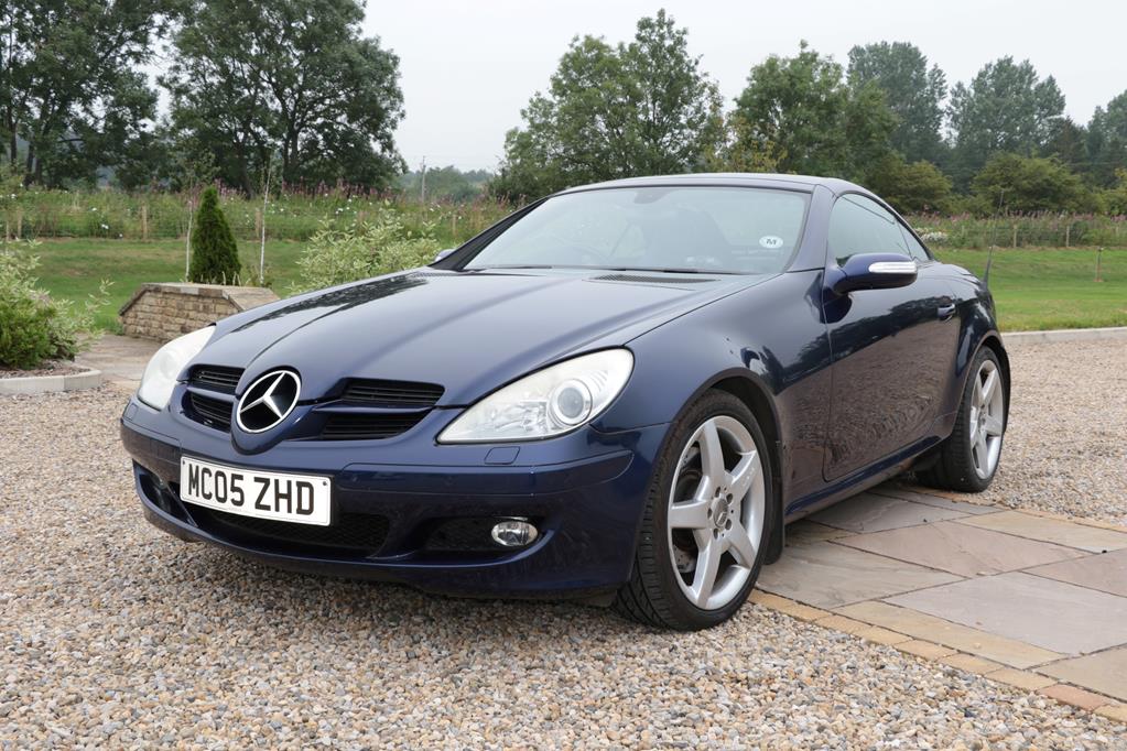 Lot 2249 - 2005 Mercedes SLK 350 Auto Convertible Registration number: MC05 ZHD Date of first...