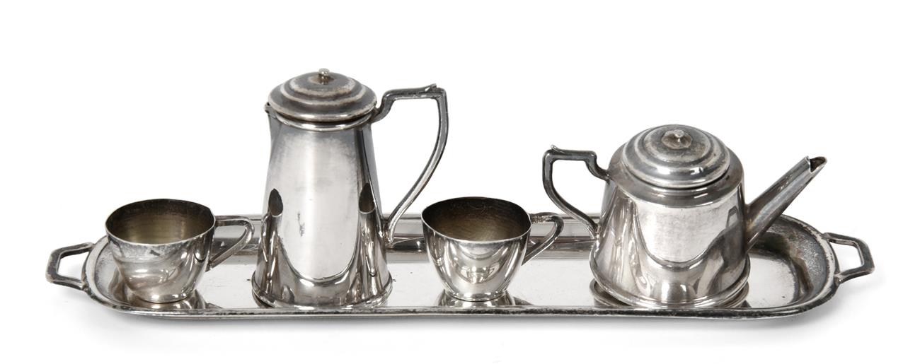 Lot 2040 - A Collection of Edward VII, George VI and Elizabeth II Miniature Toy Silver, comprising: a tray and