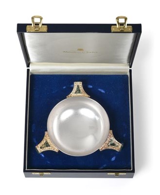 Lot 2083 - An Elizabeth II Scottish Silver Quaich, by Hamilton and Inches, Edinburgh, 1999, the bowl circular