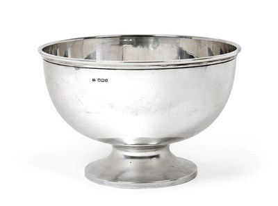 Lot 2090 - A George V Silver Bowl, by Stevenson and Law, Sheffield, 1925, plain tapering and on spreading...