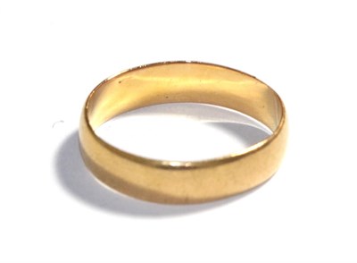 Lot 92 - A 22 carat gold wedding ring, finger size N