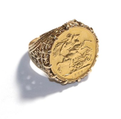 Lot 366 - A 1909 full sovereign mounted as a ring, finger size Q