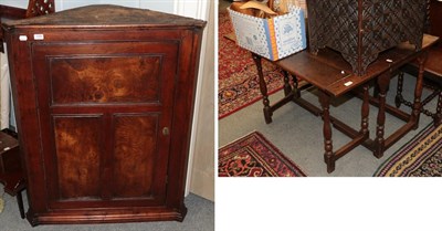 Lot 1225 - An early 18th century single oak side table