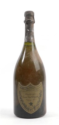 Lot 2009 - Möet & Chandon Dom Pérignon 1975 Champagne (one bottle)