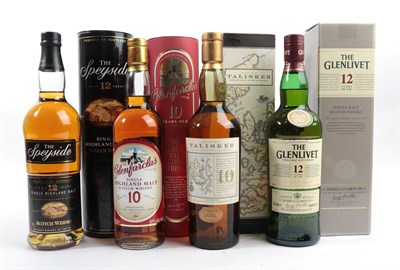 Lot 2179 - Glenfarclas 10 Years Old Single Highland Malt Scotch Whisky, 40% vol 700ml, in original...